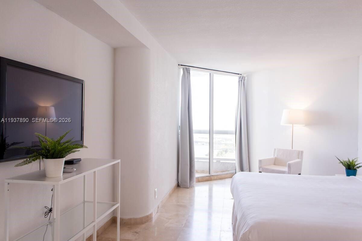 1717 N Bayshore Drive B-4141 — photo 10