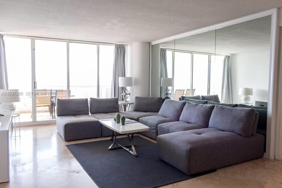 1717 N Bayshore Drive B-4141, Miami, FL 33132, Miami