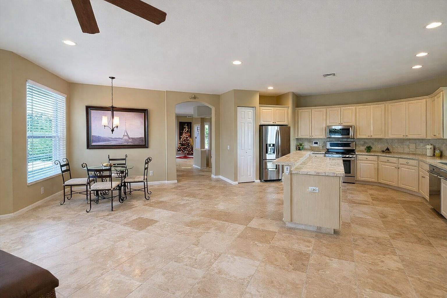 1381 Beacon Circle — photo 12