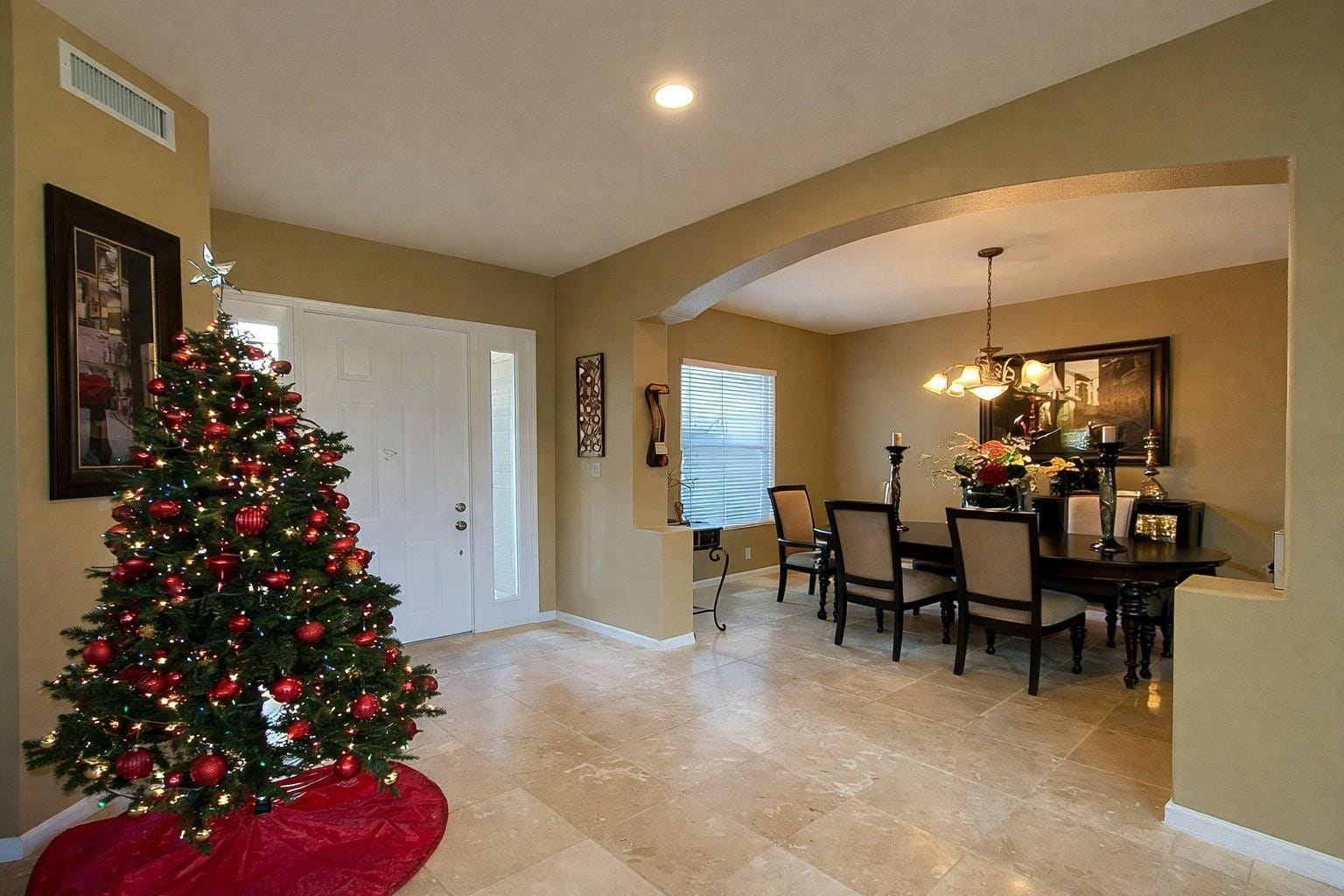 1381 Beacon Circle — photo 3