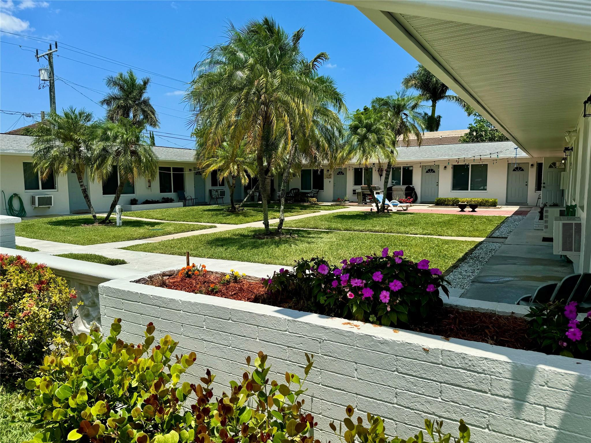 120 NE 10th Avenue 1, Hallandale Beach, FL 33009, Hallandale Beach