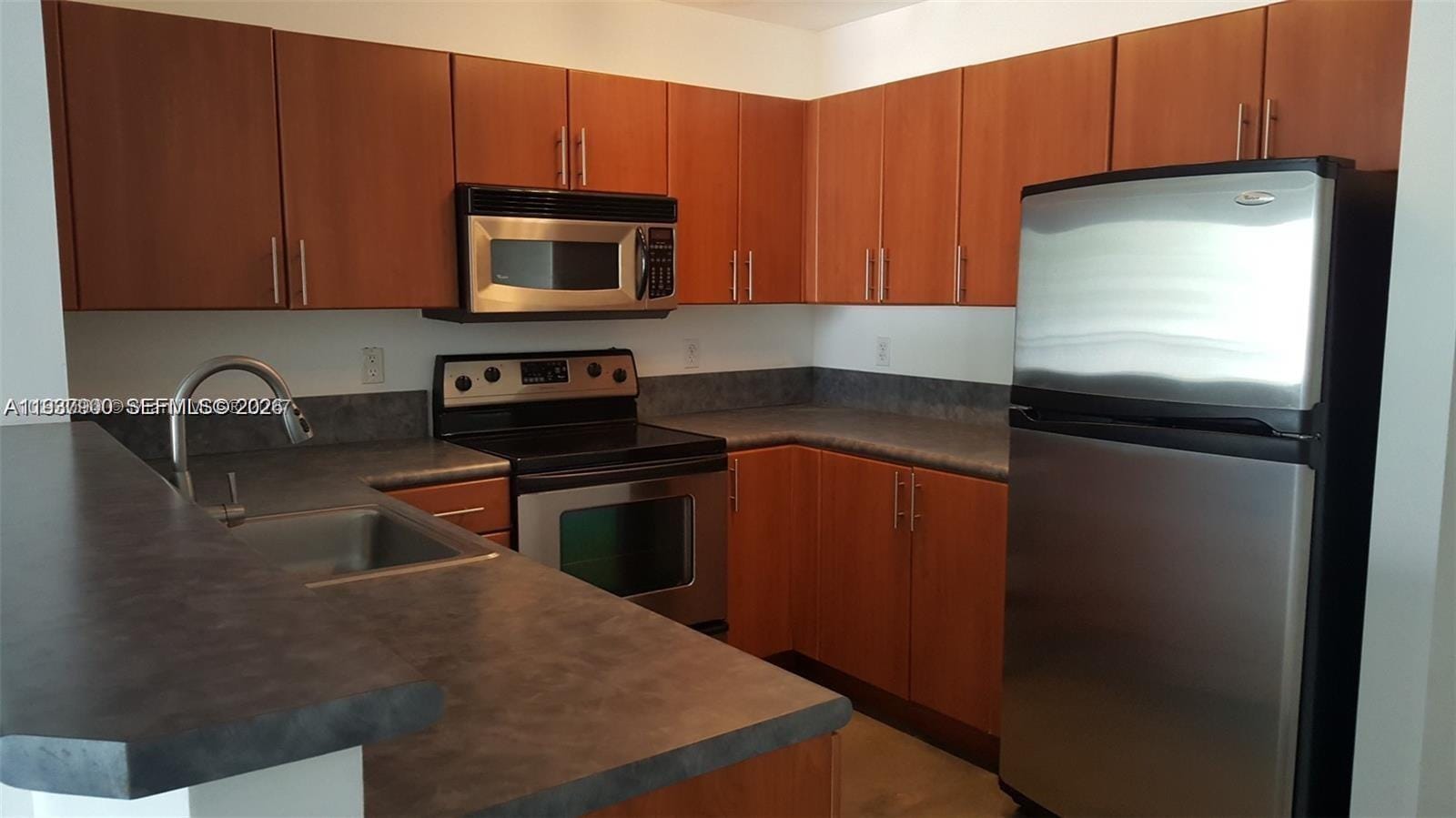 455 NE 25th Street 407 — photo 7