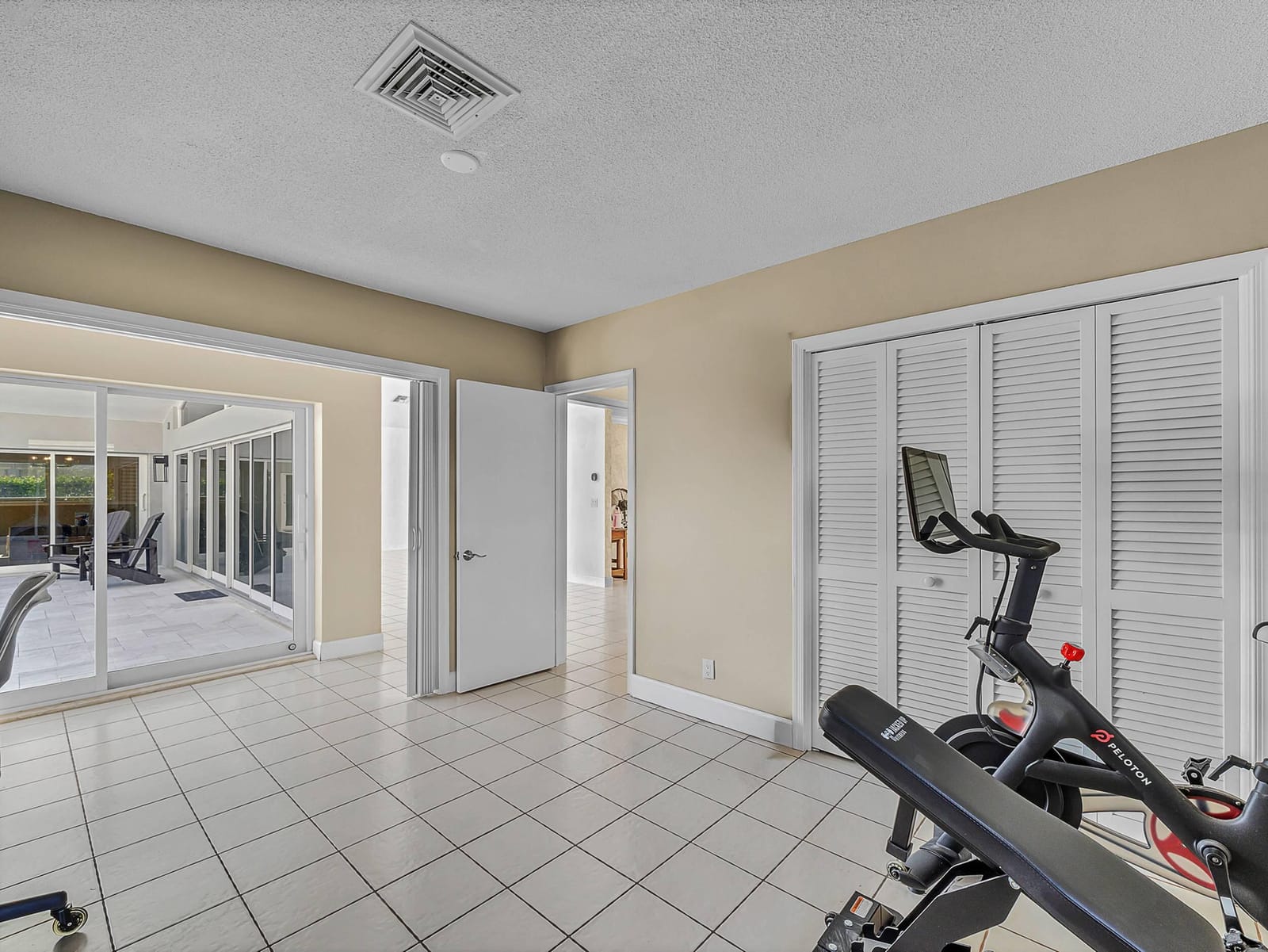 830 Cypress Way — photo 12