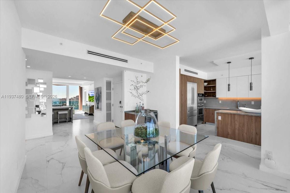 300 S Pointe Drive 1404, Miami Beach, FL 33139 photo 11