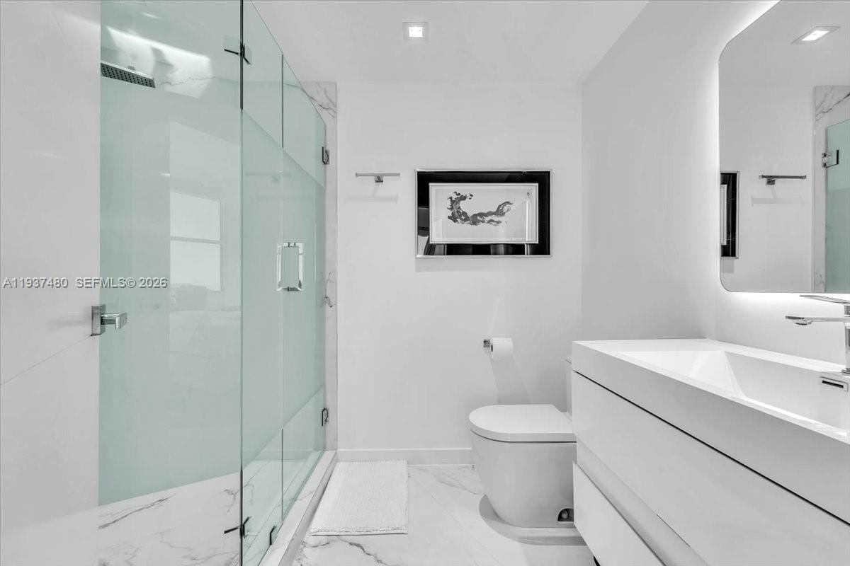 300 S Pointe Drive 1404, Miami Beach, FL 33139 photo 16