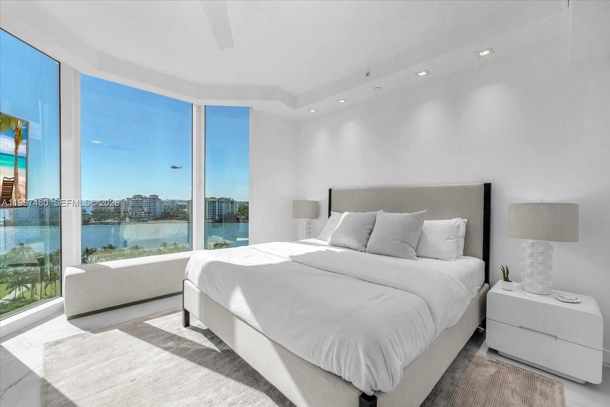 300 S Pointe Drive 1404, Miami Beach, FL 33139 photo 17