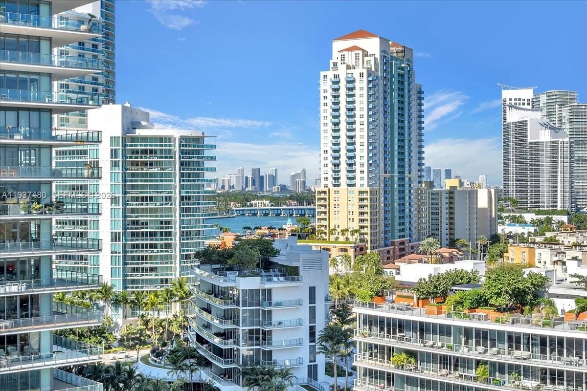 300 S Pointe Drive 1404, Miami Beach, FL 33139 photo 19