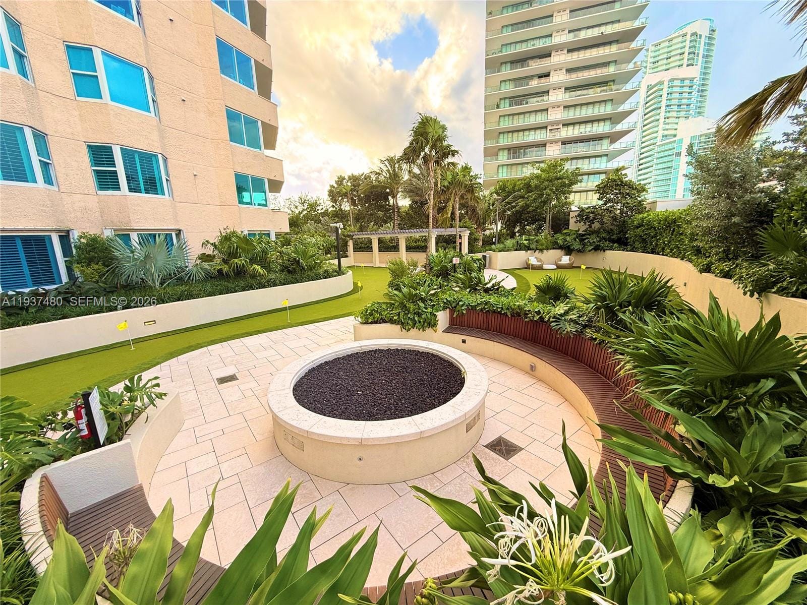 300 S Pointe Drive 1404, Miami Beach, FL 33139 photo 30