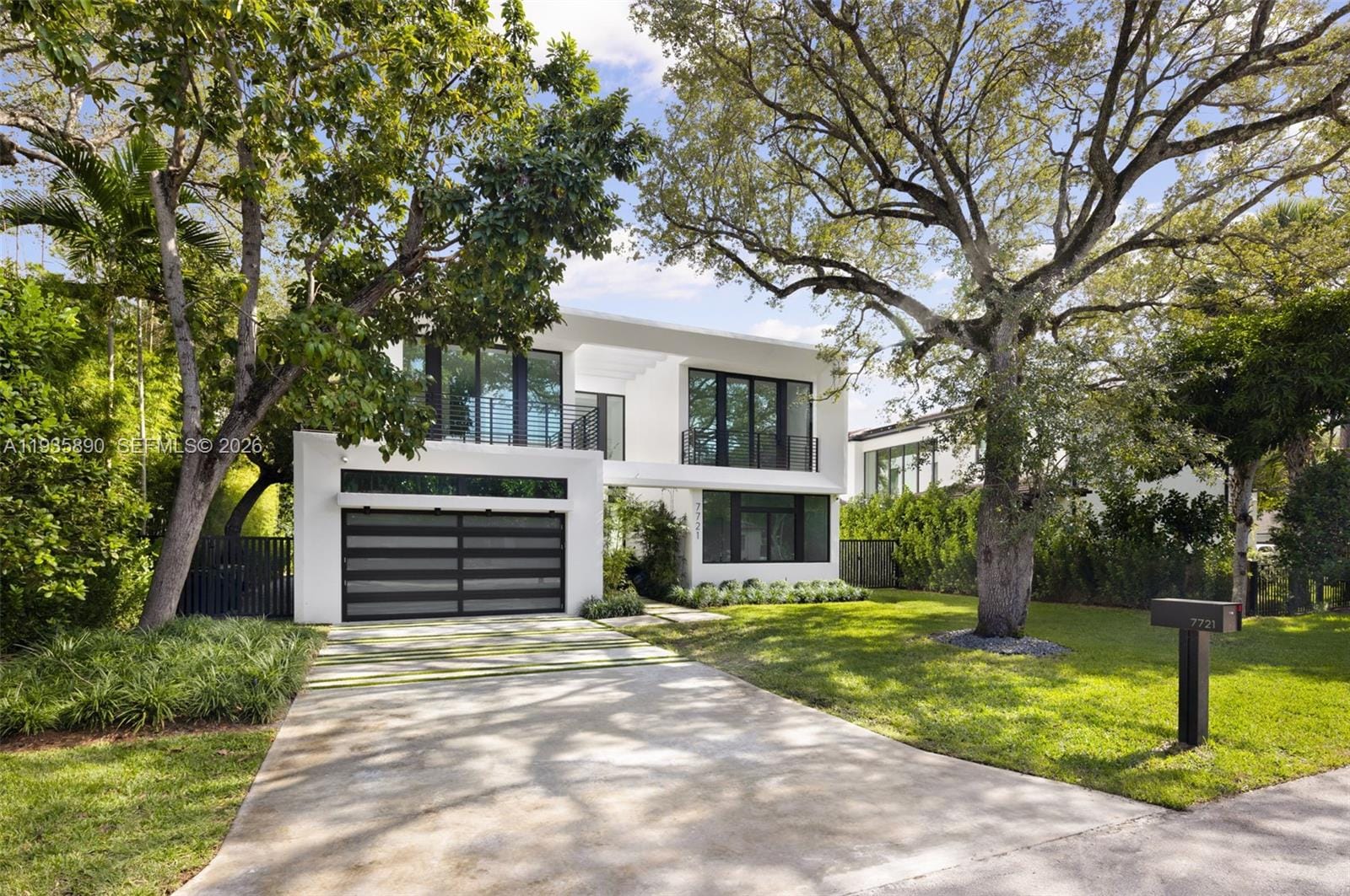 7721 SW 61st Avenue, South Miami, FL 33143