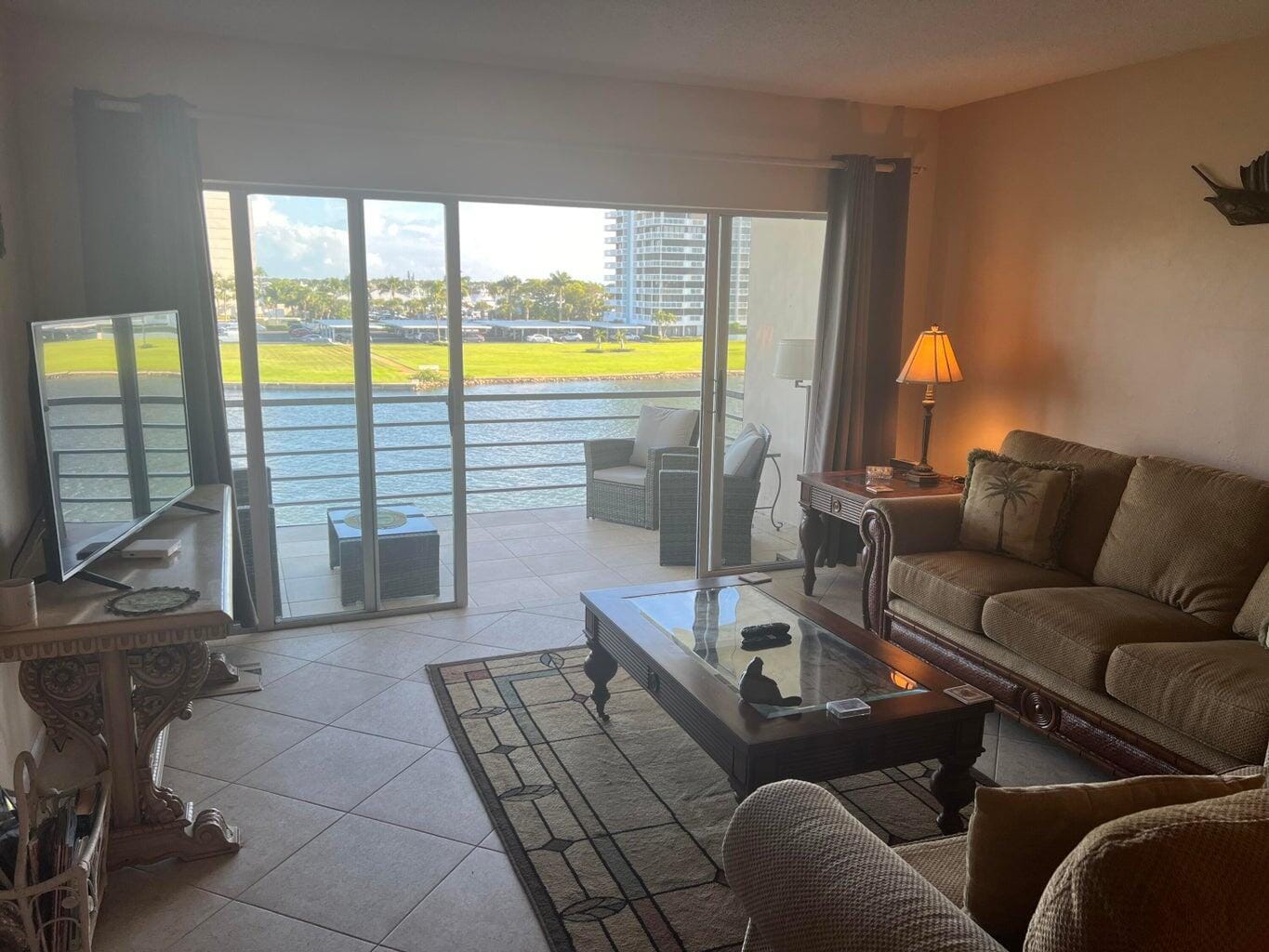 20 Yacht Club Drive 405, North Palm Beach, FL 33408 photo 4