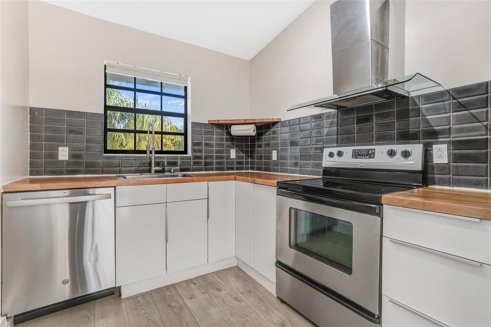 3000 Norwood Place N201 — photo 11