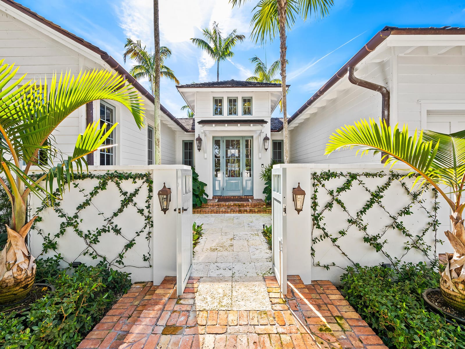 1102 N Vista Del Mar Drive — photo 12