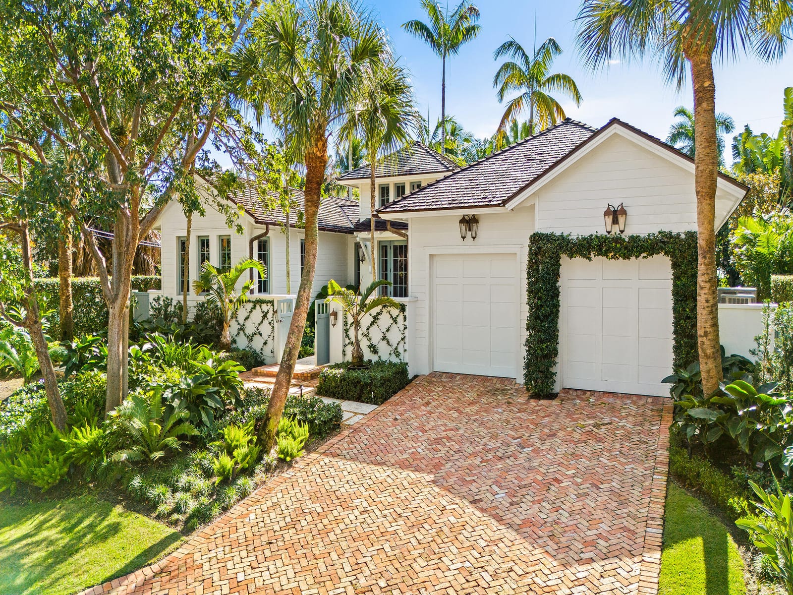 1102 N Vista Del Mar Drive — photo 4