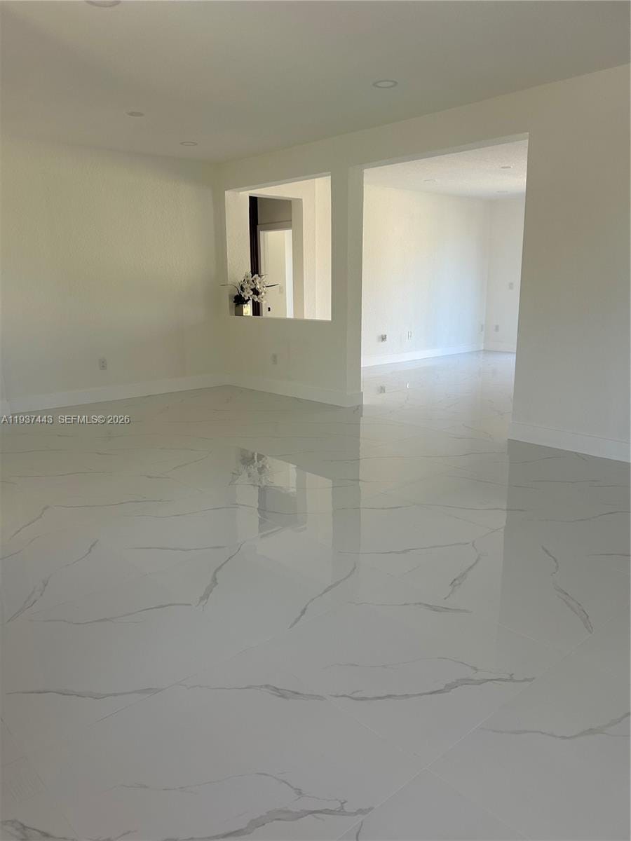 7729 NW 194th Terrace, Hialeah, FL 33015 photo 7