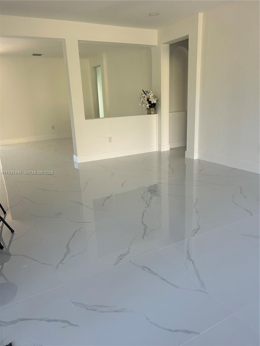 7729 NW 194th Terrace, Hialeah, FL 33015 photo 8