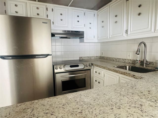4848 NW 24th Court 330, sold in Town Square Condo, Lauderdale Lakes, FL