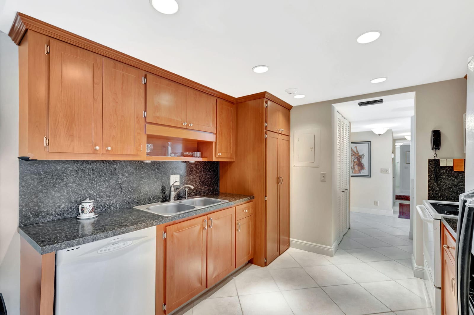 2200 S Ocean Boulevard 405, Delray Beach, FL 33483 photo 8