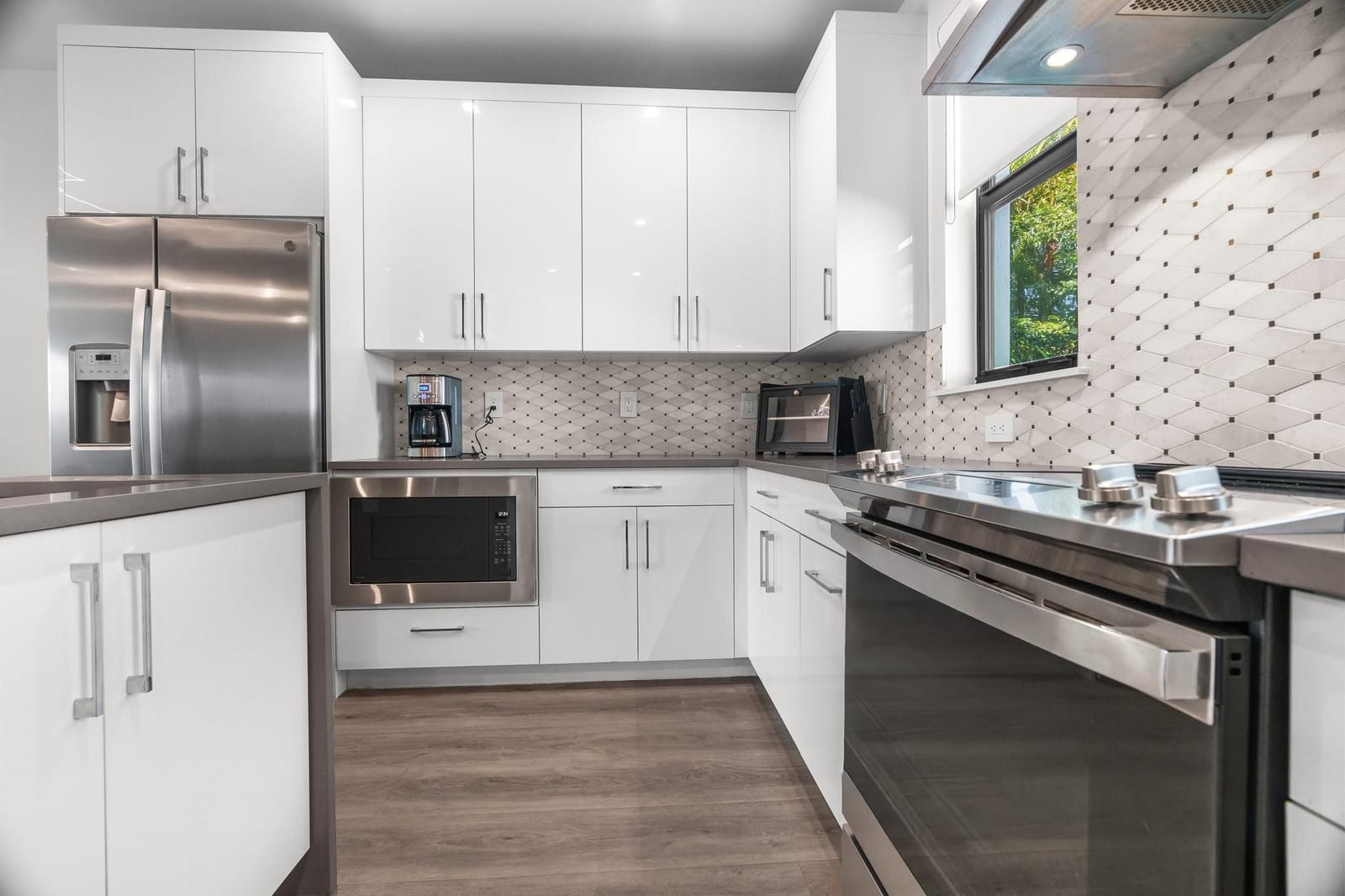 553 NE 21 553 — photo 11