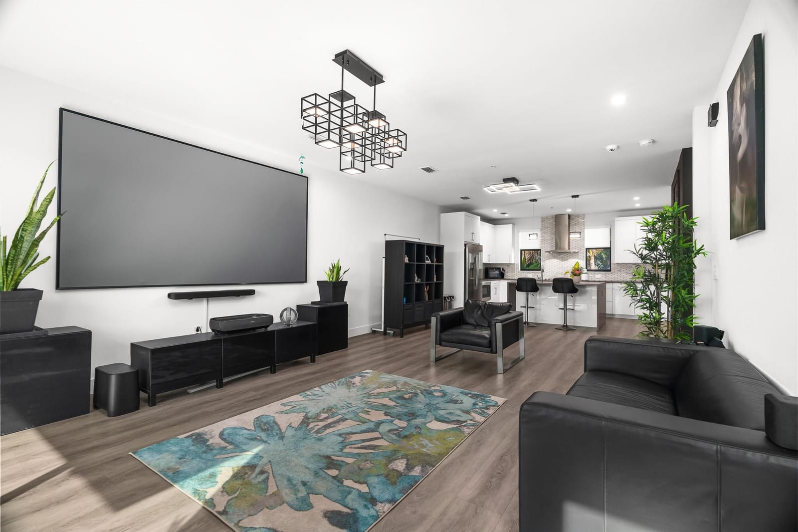 553 NE 21 553 — photo 3