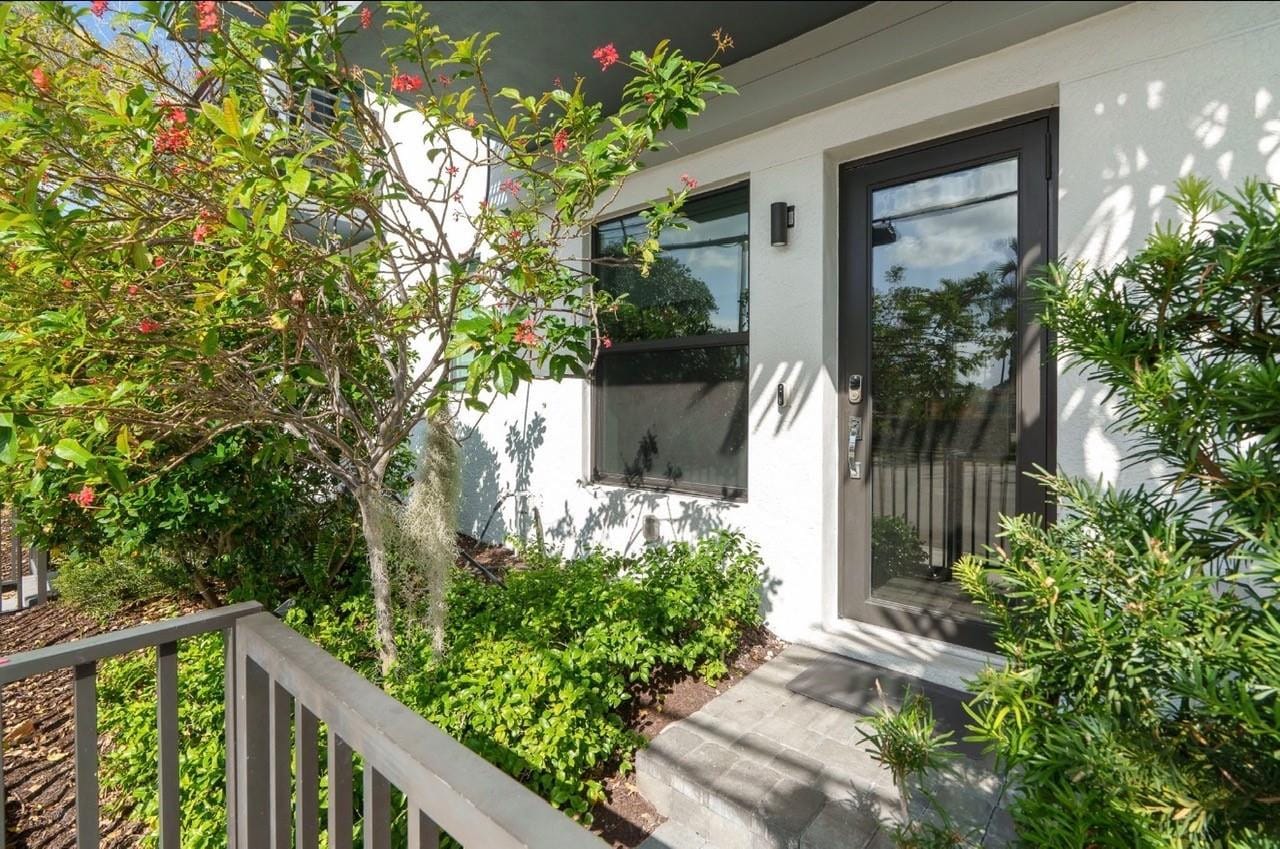 553 NE 21 553 — photo 7