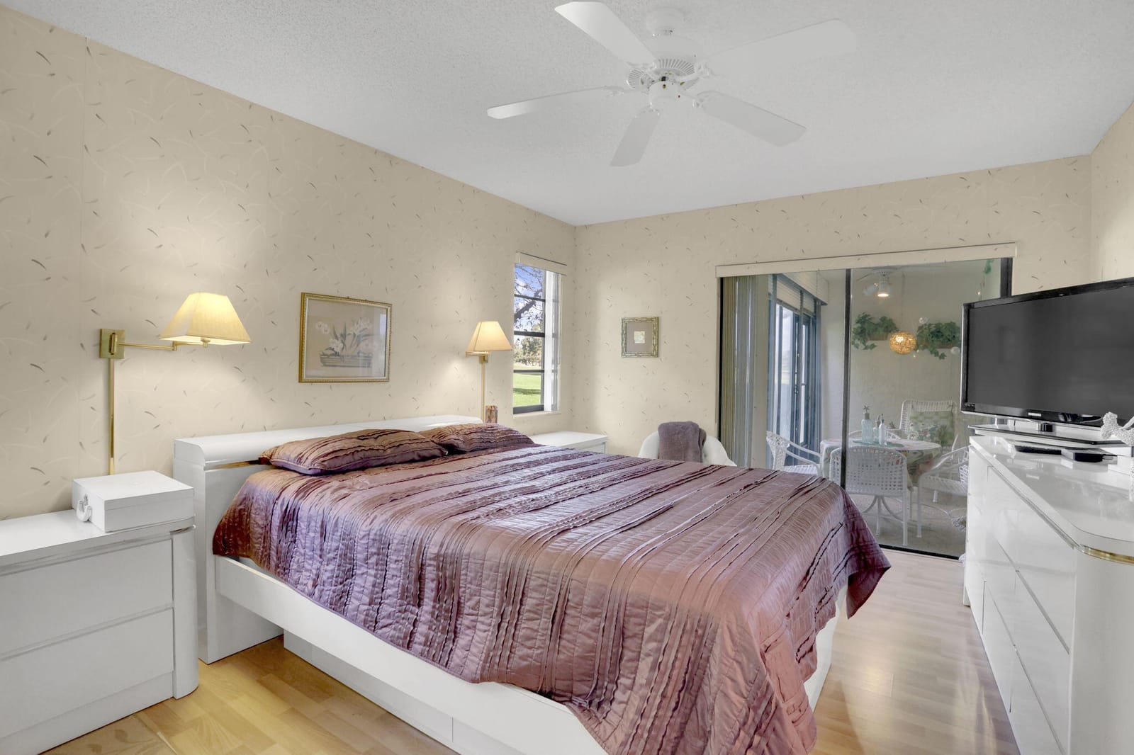 5881 Parkwalk Drive — photo 11