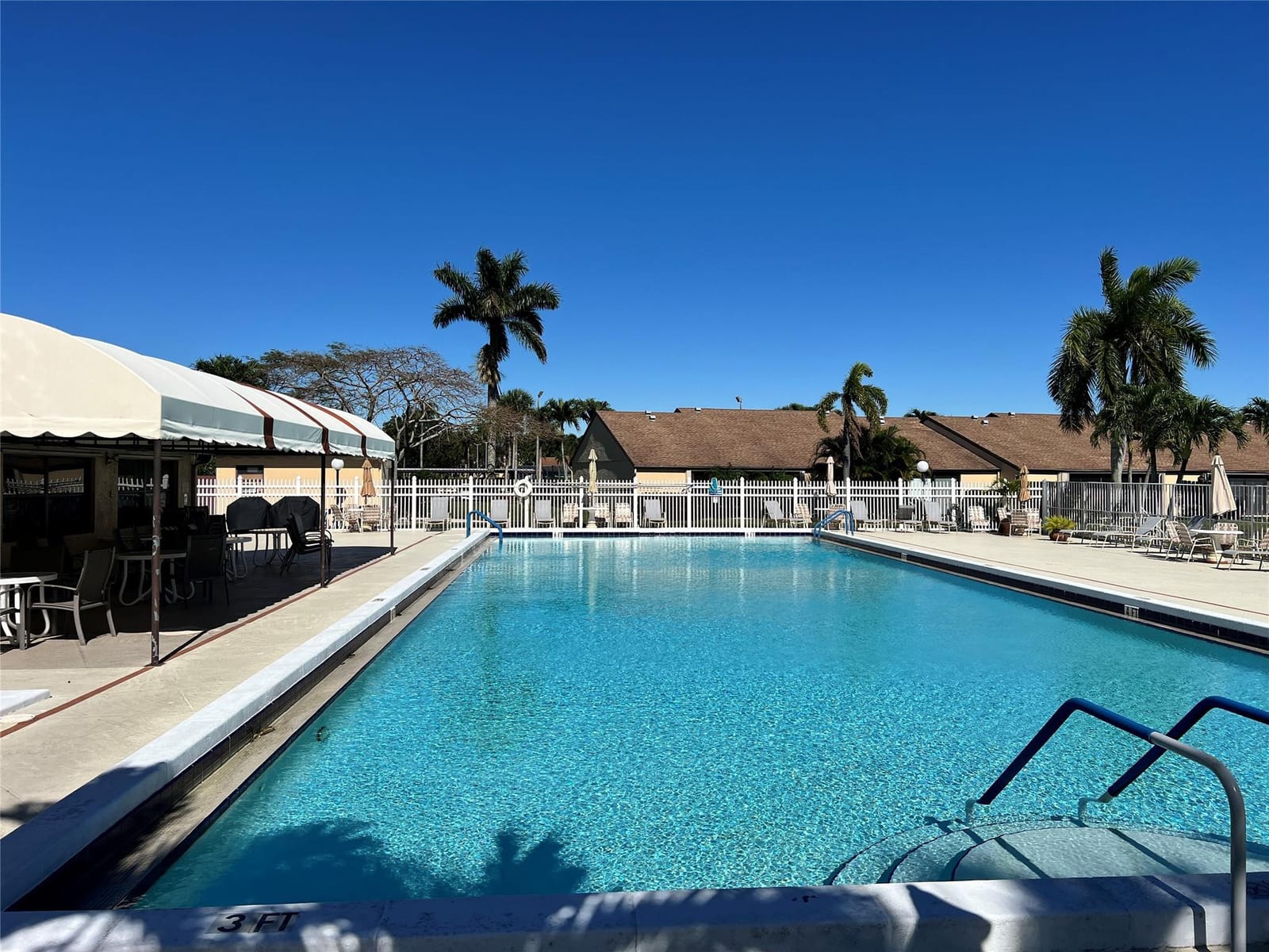 822 Sky Pine Way E2, Greenacres, FL 33415 photo 3