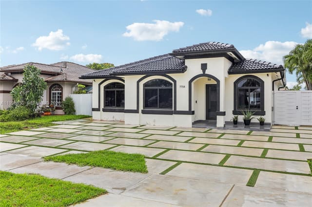 7754 NW 201st Terrace, sold in North Palm Estates Homes, Hialeah, FL