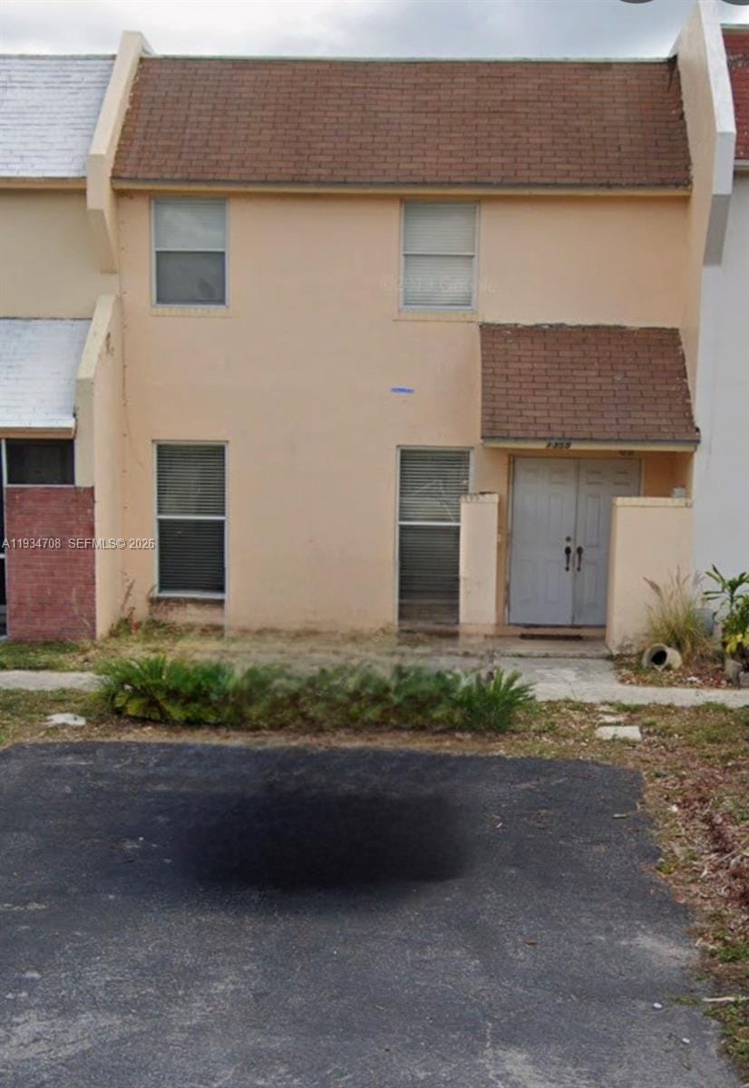 1355 Seaview, North Lauderdale, FL 33068