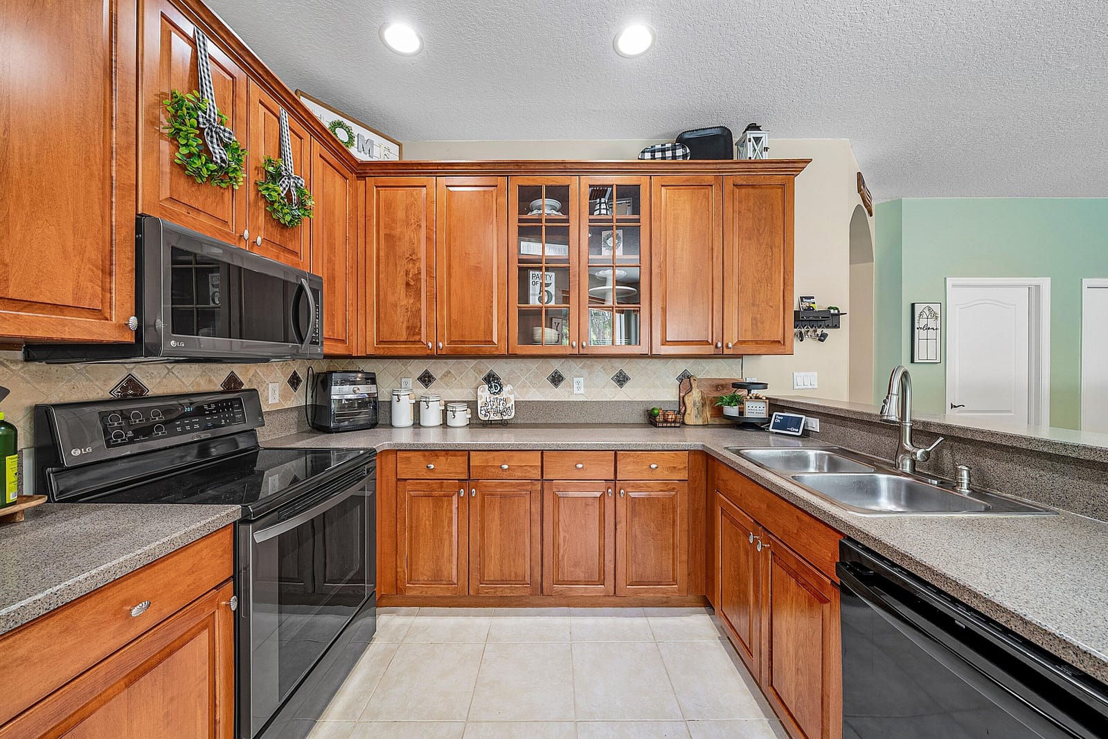 166 Seminole Lakes Drive, Royal Palm Beach, FL 33411 photo 17
