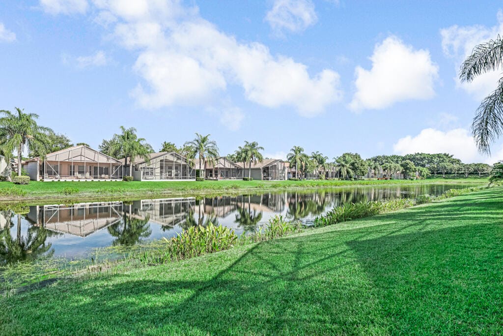 8235 Seahorse Cove Boulevard, Lake Worth, FL 33467