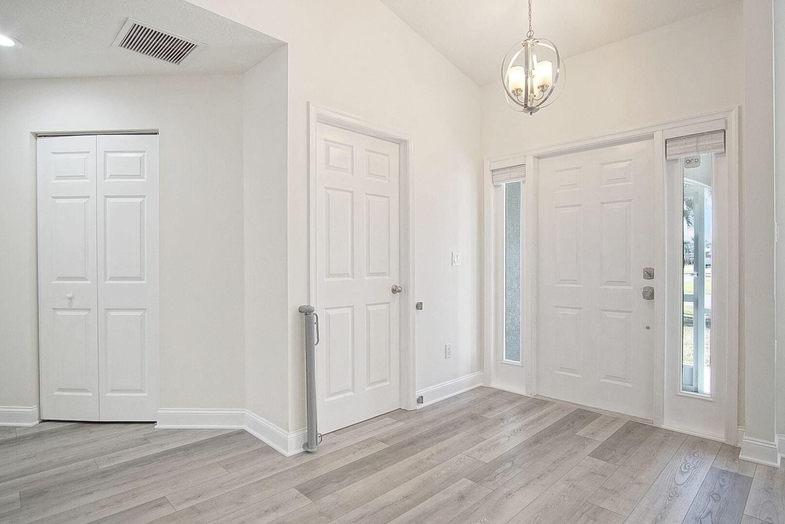 2793 SE Eagle Drive — photo 2