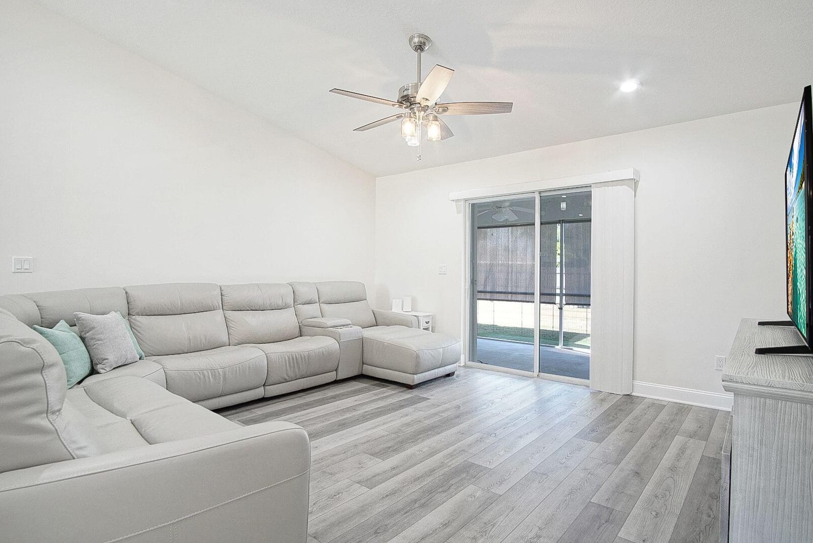 2793 SE Eagle Drive — photo 9