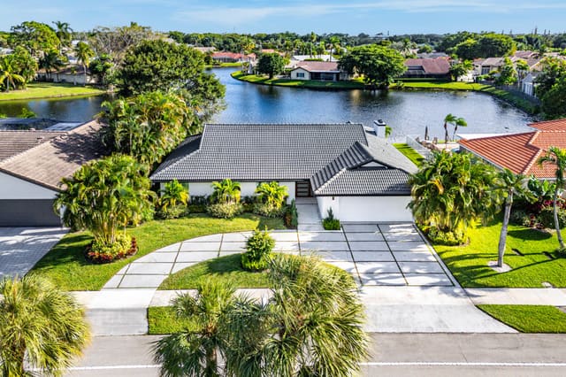 2322 Deer Creek Country Club Boulevard, sold in Deer Creek Golf Estates, Deerfield Beach, FL