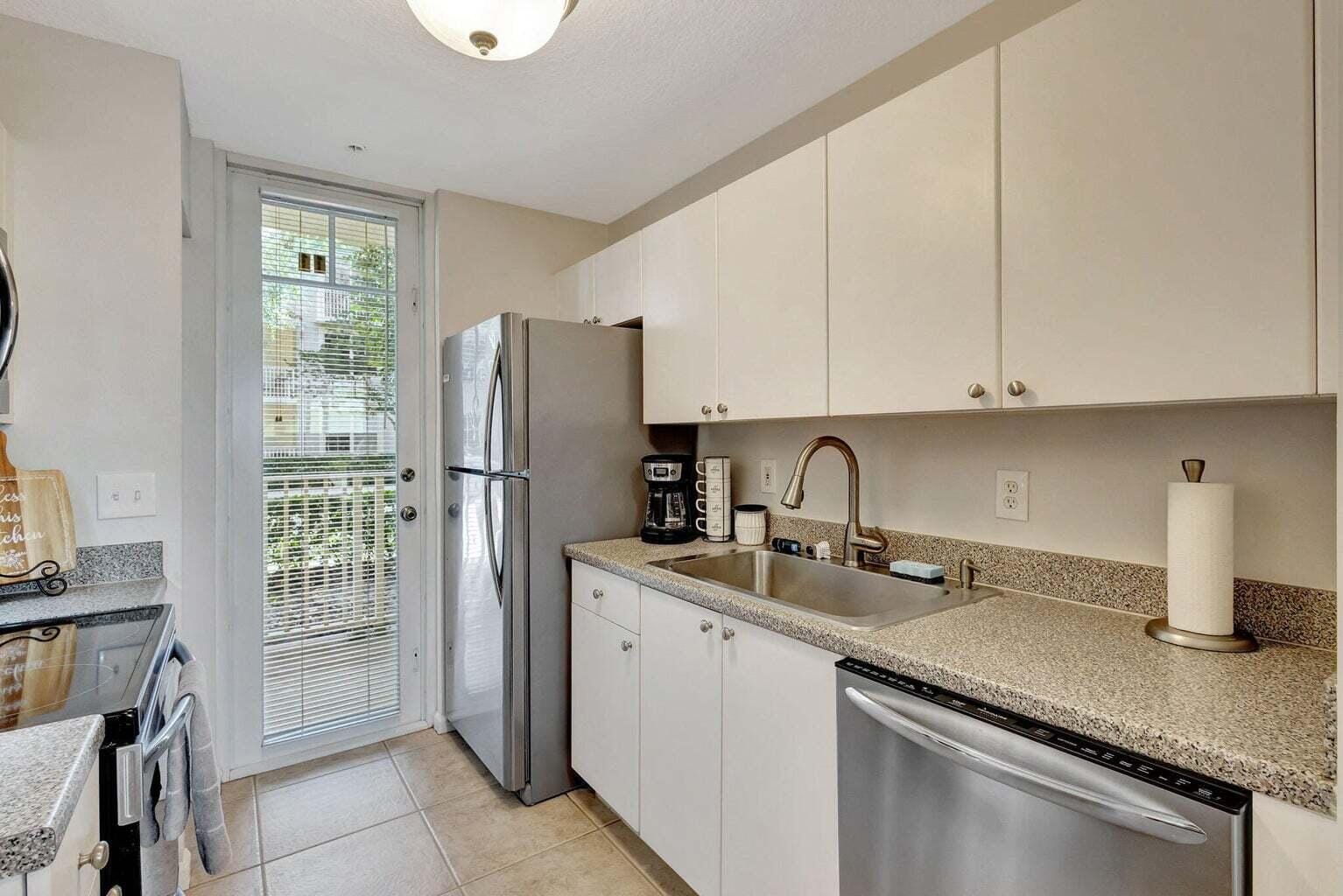 4736 Chancellor Drive 11, Jupiter, FL 33458 photo 9