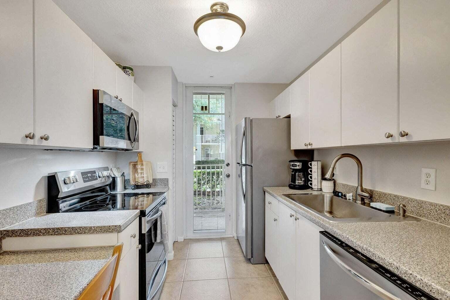 4736 Chancellor Drive 11, Jupiter, FL 33458 photo 10