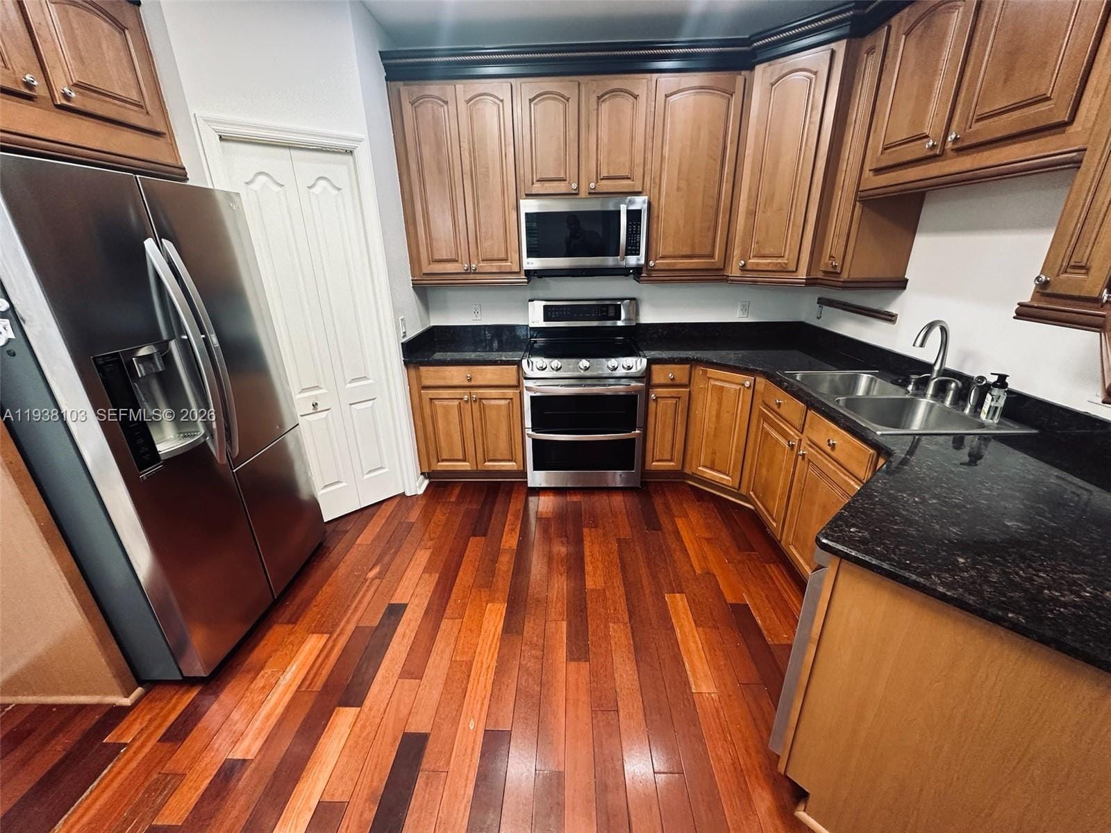 3125 Stonewater Drive 3125 — photo 12