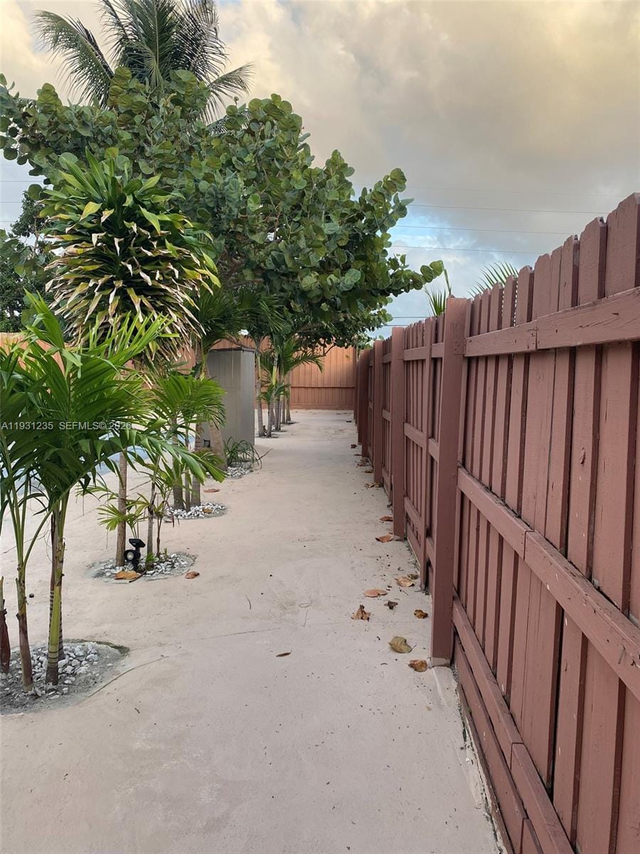 10529 NW 37th Avenue, Miami, FL 33147 photo 19