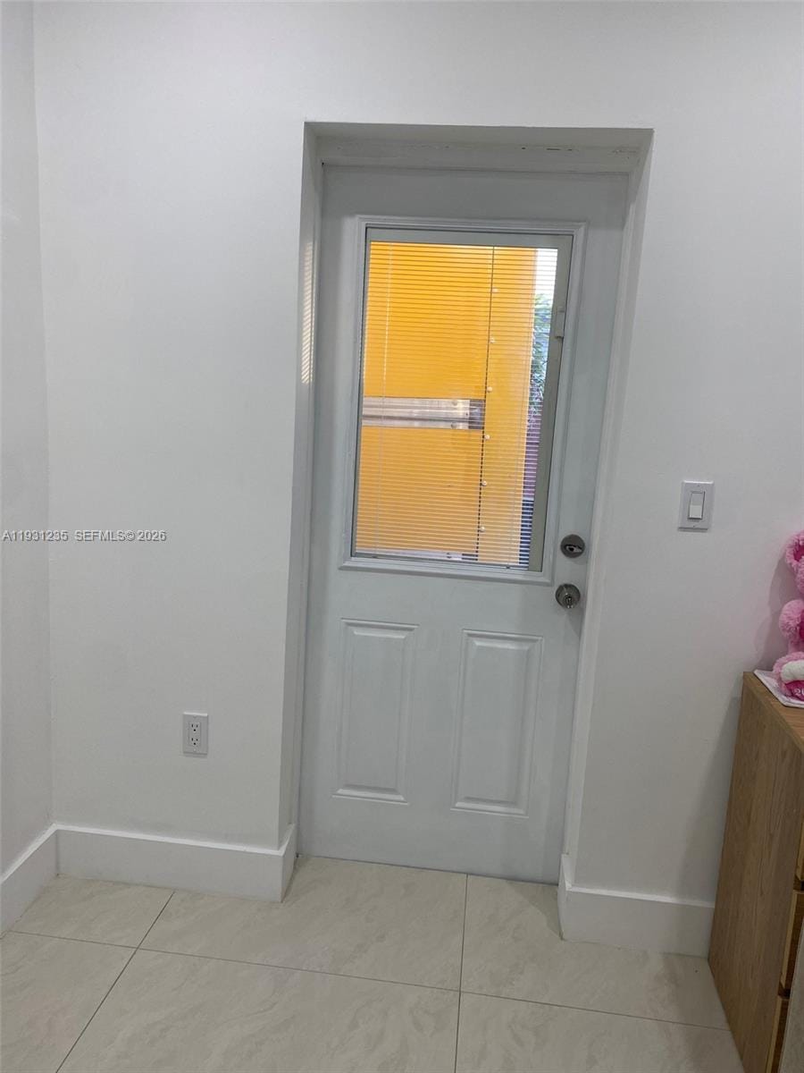 10529 NW 37th Avenue, Miami, FL 33147 photo 27