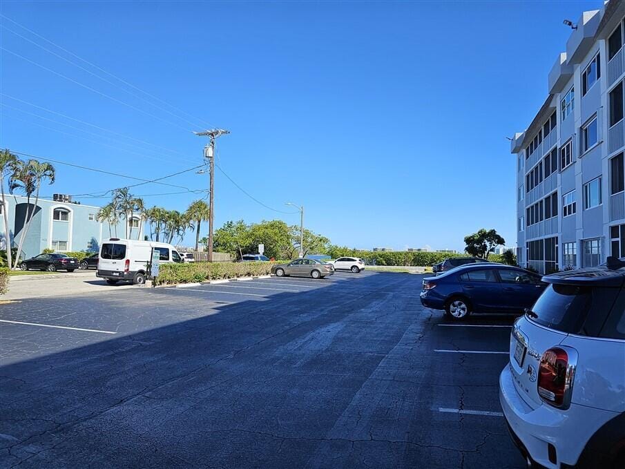 1502 S Lakeside Drive 118 — photo 4