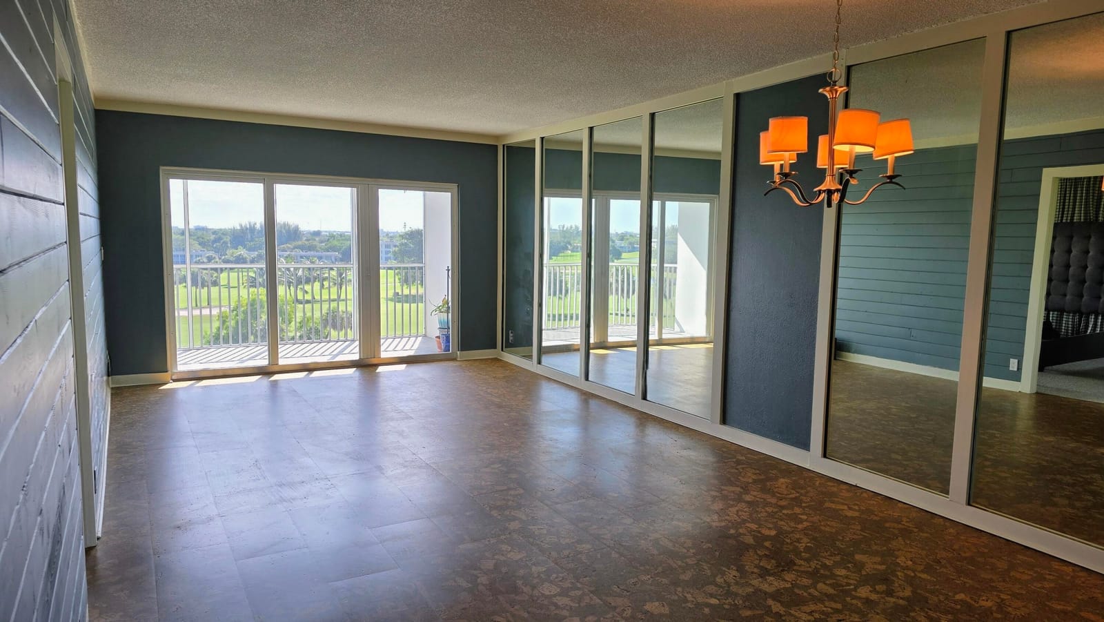 2950 N Palm Aire Drive 604 — photo 6
