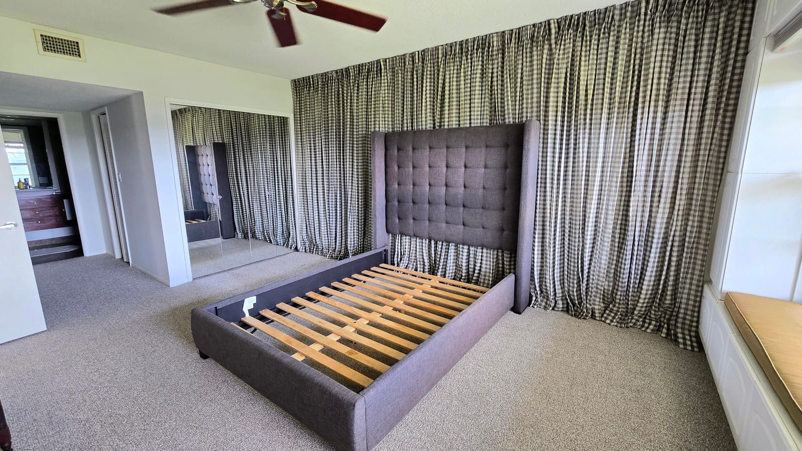 2950 N Palm Aire Drive 604 — photo 9