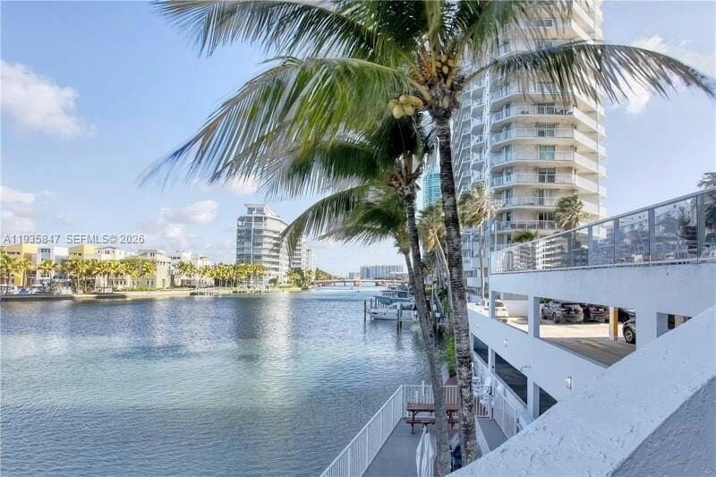 5880 Collins Avenue 302, Miami Beach, FL 33140 photo 30