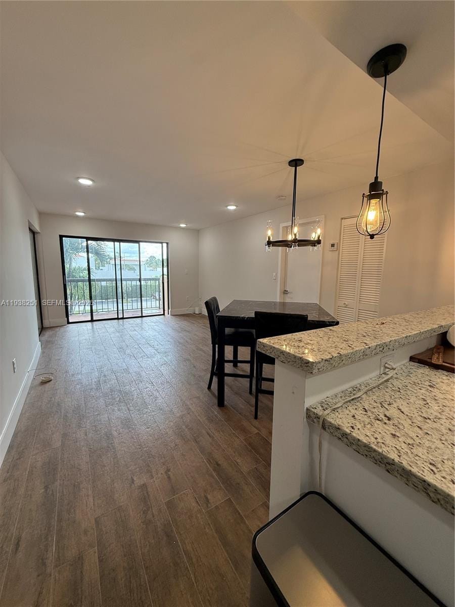 995 SW 84th Avenue 304 — photo 2