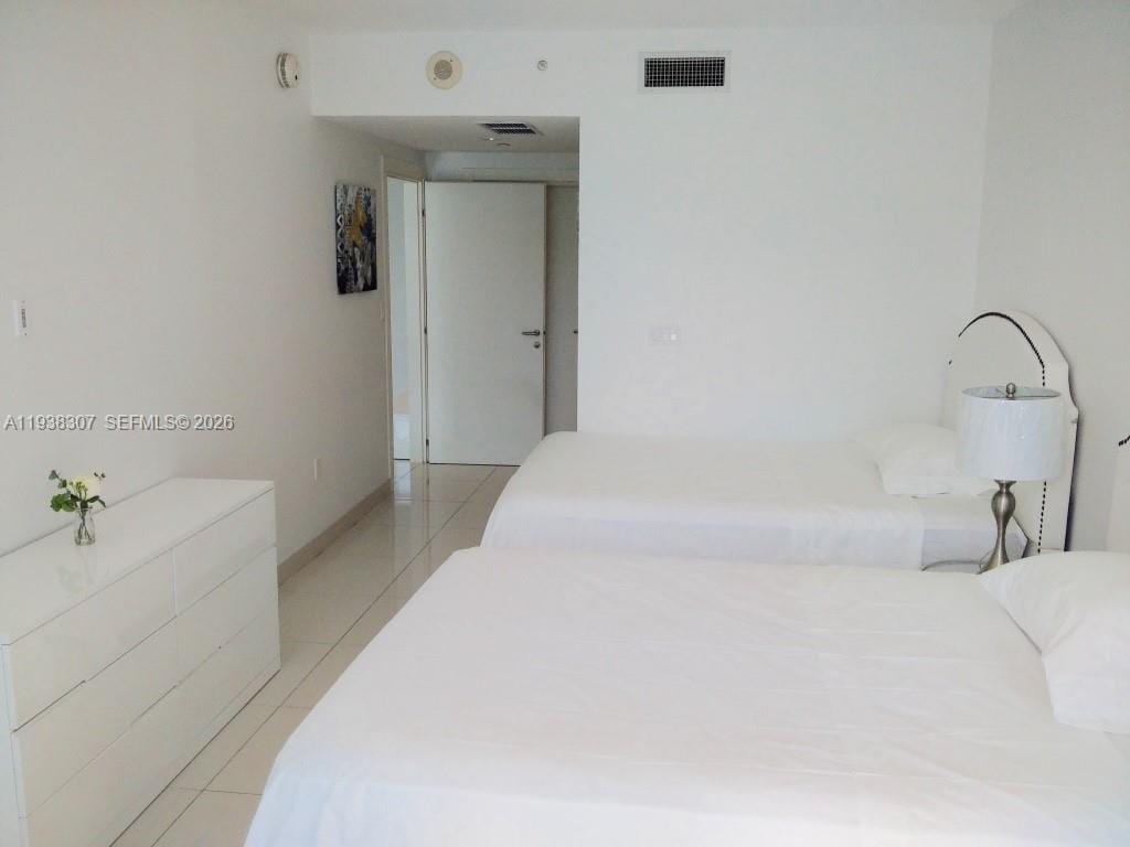 200 Biscayne Boulevard Way 906, Miami, FL 33131 photo 11