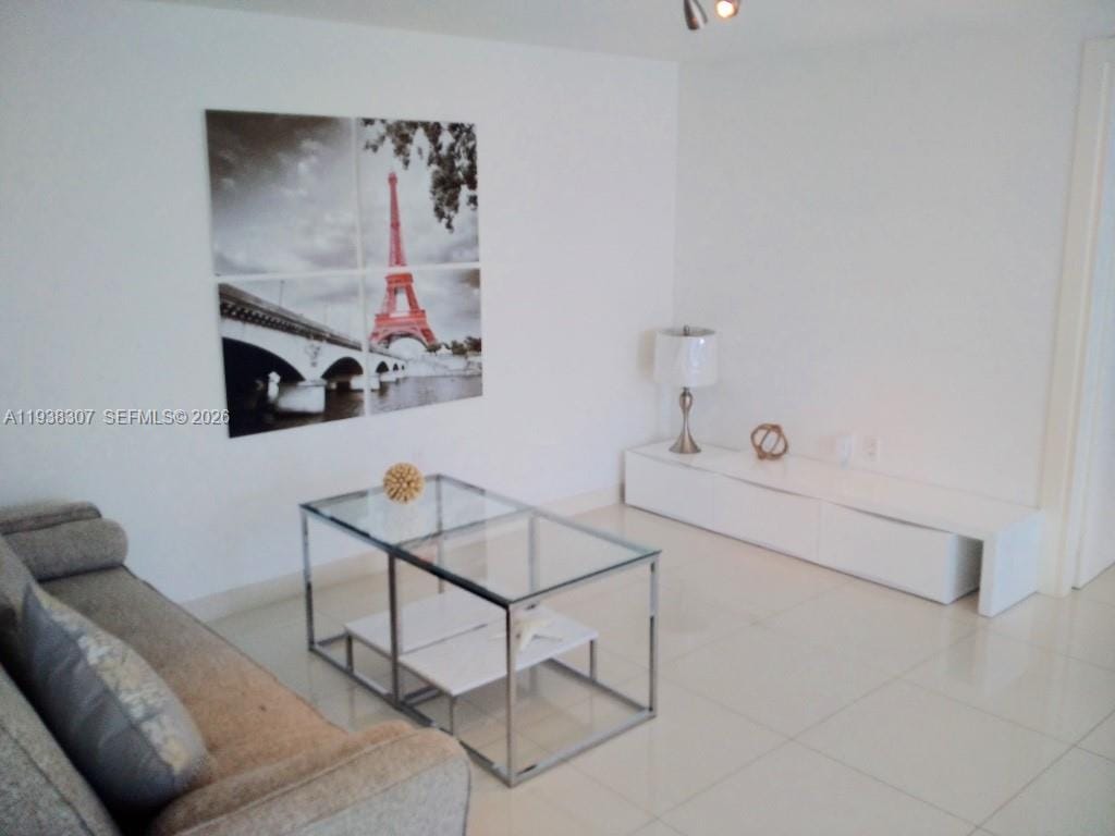 200 Biscayne Boulevard Way 906, Miami, FL 33131 photo 13