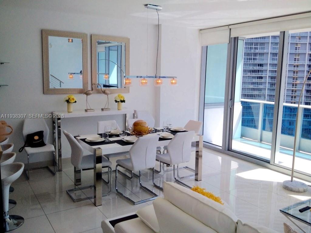 200 Biscayne Boulevard Way 906, Miami, FL 33131 photo 21
