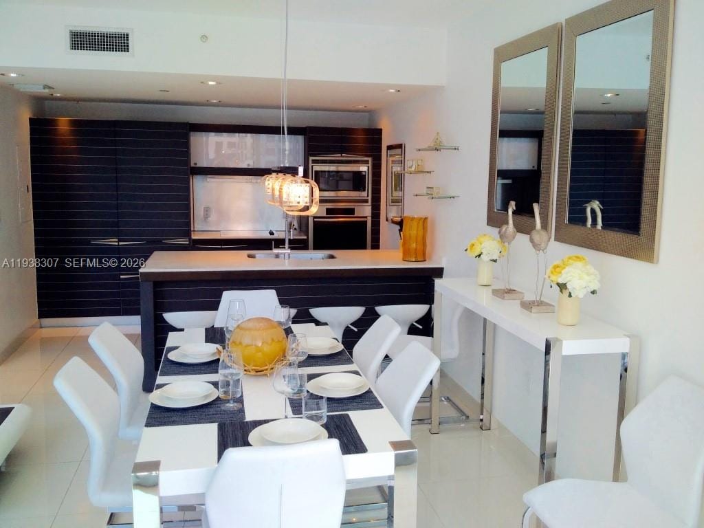 200 Biscayne Boulevard Way 906, Miami, FL 33131 photo 26