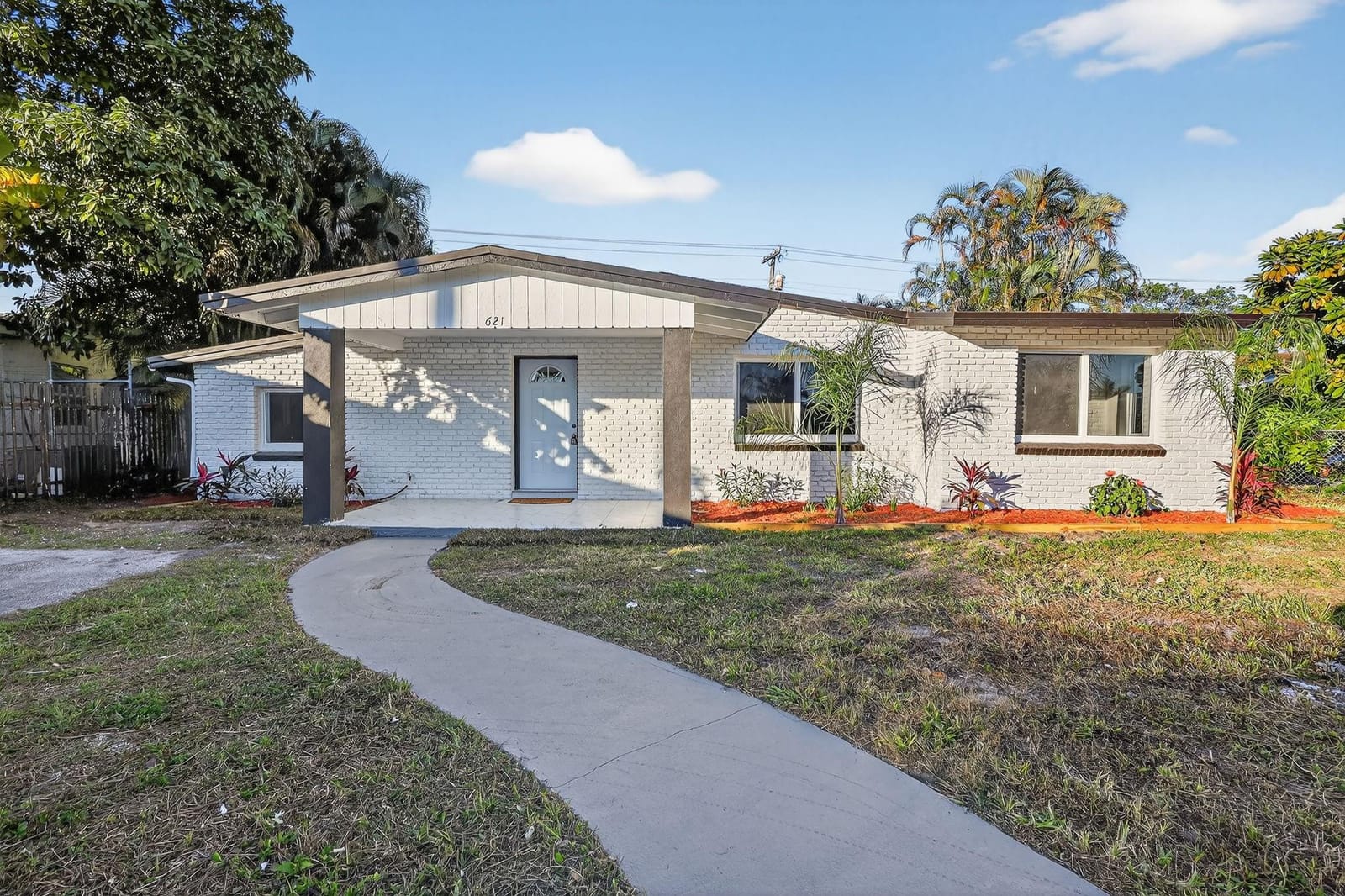 621 1st Street, Hialeah, FL 33010