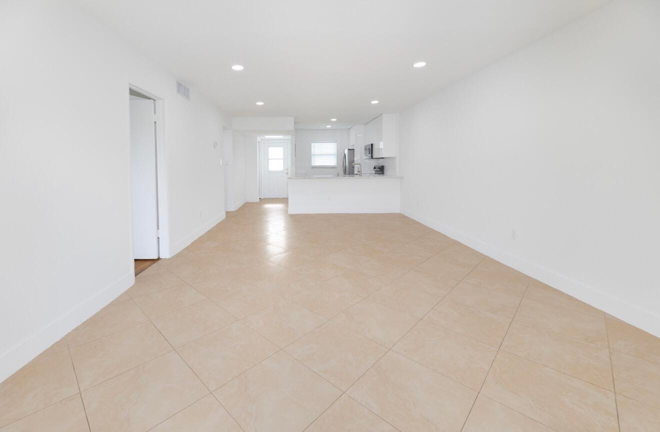 2600 Fiore Way 2110, Delray Beach, FL 33445 photo 4