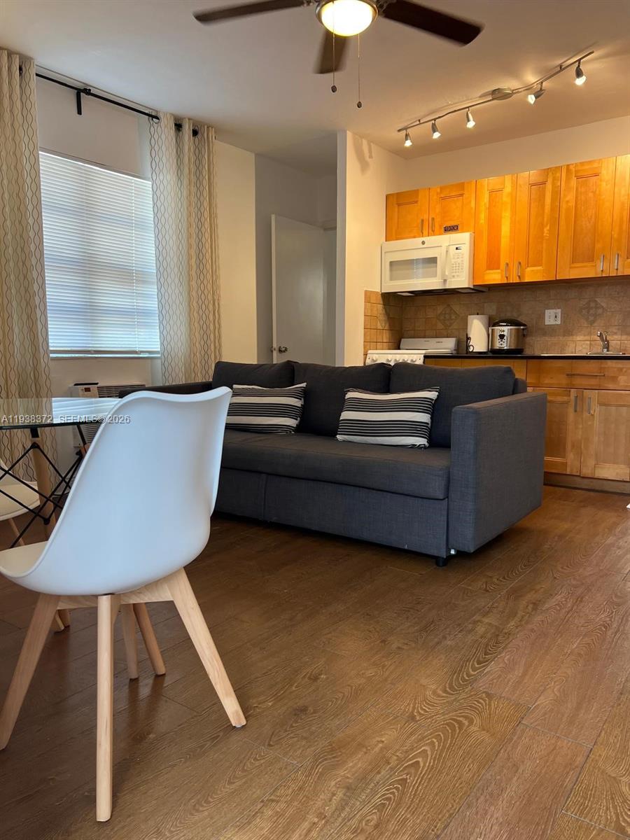 740 Michigan Avenue 5, Miami Beach, FL 33139, Miami Beach